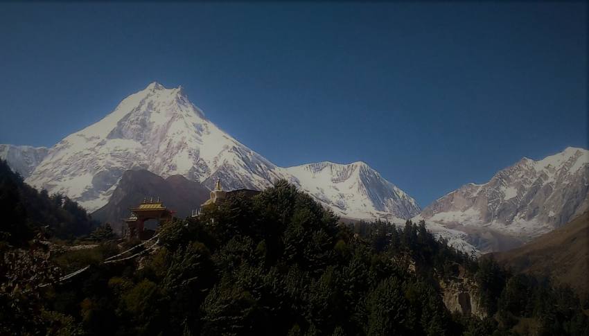 Manaslu  circuit trekking